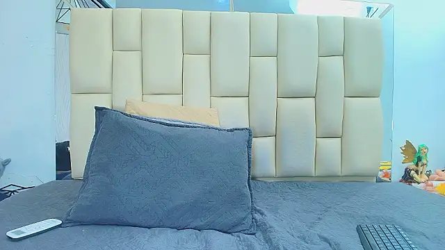 Lana Sliim online show from 03.05.26