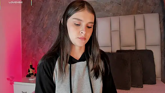 lya gomez online show from 03.18.26