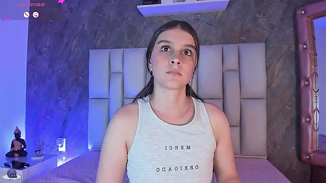 lya gomez online show from 04.07.26