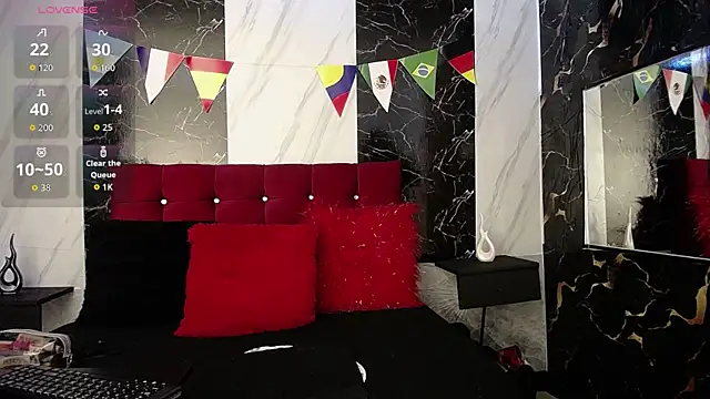 Snapshot of SofiaMoreno_ chatting on 06.19.26 SofiaMoreno online show from 06.19.26