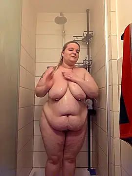 Curvy Lucy  online show from 02.19.26