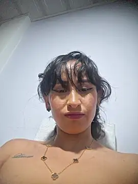 Antonella Moretti  online show from 02.24.26