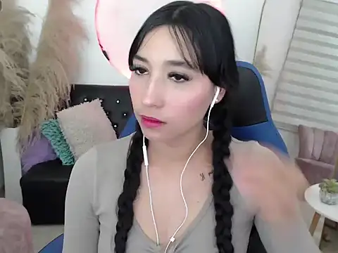 ivvoncute online show from 04.18.26