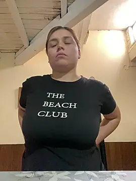 Larajeans- online show from 02.24.26