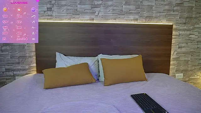 zenda Biancha online show from 04.10.26