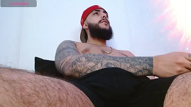 SantiagoHincapiie online show from 04.16.26