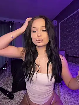 Olivia Noor online show from 05.17.26