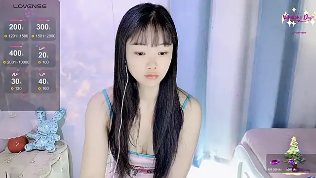 Snapshot of okyssa chatting on 04.09.26 okyssa online show from 04.09.26