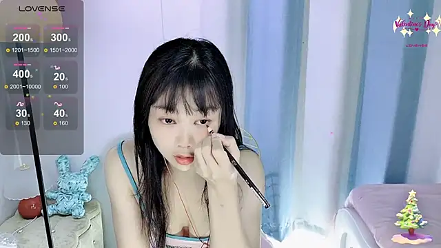 Snapshot of okyssa chatting on 04.10.26 okyssa online show from 04.10.26