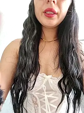 Snapshot of halii21 chatting on 05.24.26 halii21 online show from 05.24.26