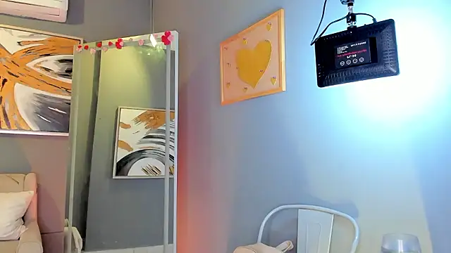 Snapshot of cailing_ chatting on 03.05.26 cailing online show from 03.05.26