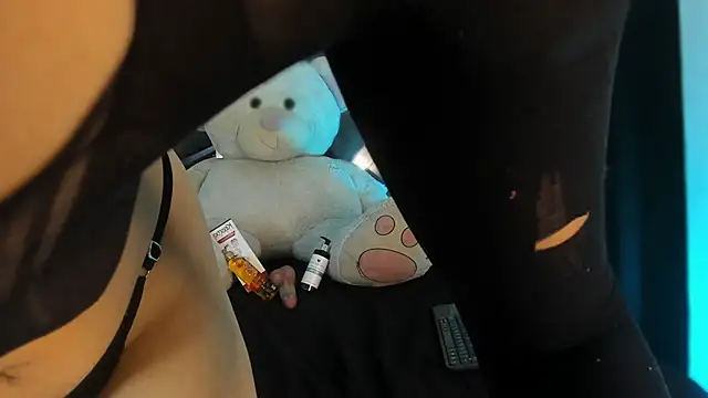 Snapshot of Venus_in_earth chatting on 02.24.26 Venus in earth online show from 02.24.26