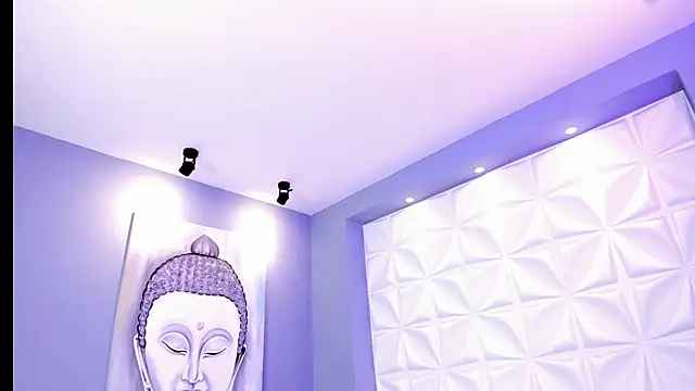 Snapshot of EXTRAHORNYNINA chatting on 02.25.26 EXTRAHORNYNINA online show from 02.25.26