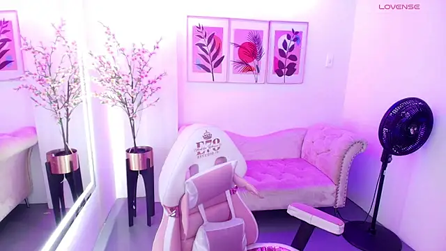 Chloe meoww online show from 05.27.26