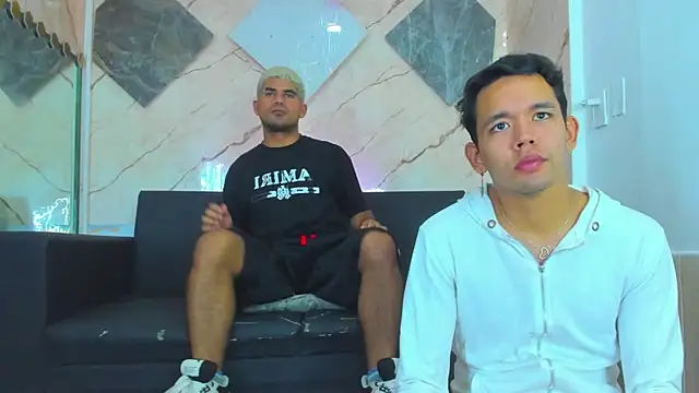 Snapshot of Latins_on_fire chatting on 03.01.26 Latins on fire online show from 03.01.26