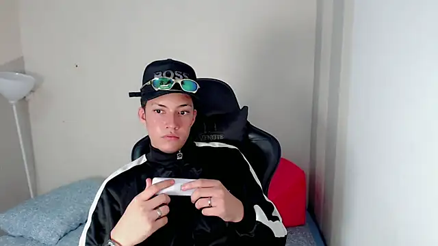 Street poemm  online show from 04.02.26