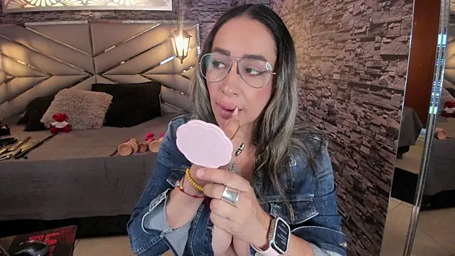 Nicolle Doll  online show from 06.16.26