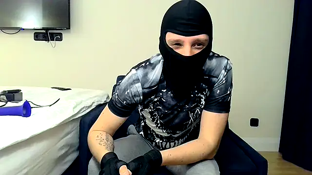 RyanRubber online show from 04.08.26