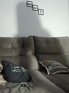 Snapshot of anajulia10 chatting on 04.16.26 anajulia10 online show from 04.16.26