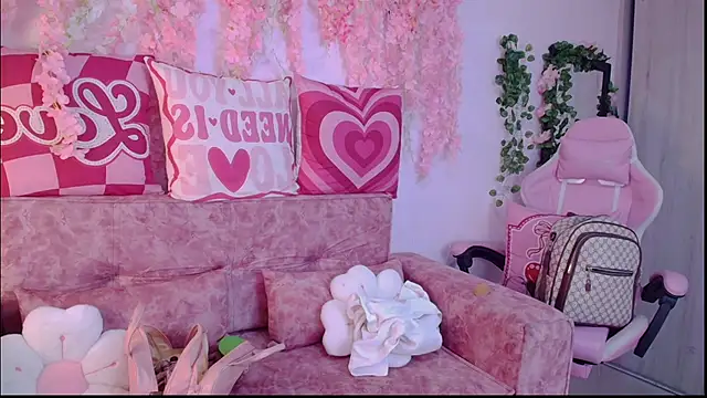 Snapshot of Ana__grace chatting on 06.15.26 Ana grace online show from 06.15.26