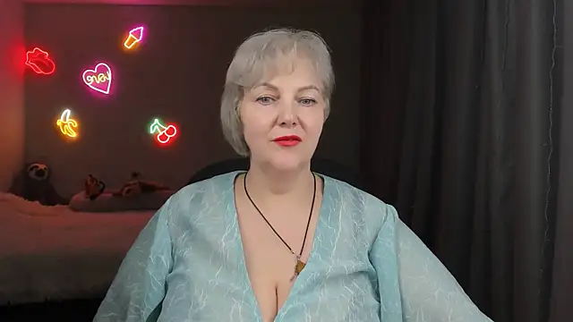 Mary-Leee online show from 04.03.26