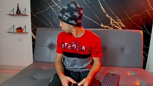 Snapshot of thiago_moreno chatting on 02.26.26 thiago moreno online show from 02.26.26