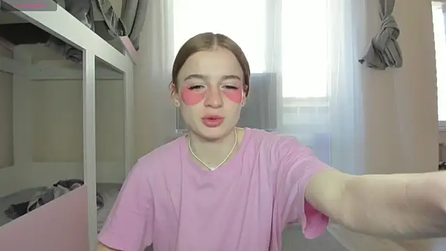 Stacey Brow online show from 04.03.26