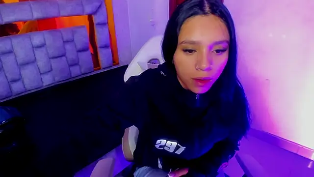 miiaboss  online show from 03.29.26