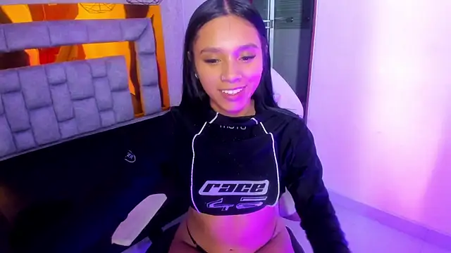 miiaboss  online show from 03.30.26