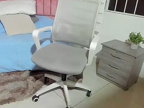 Maverick angel online show from 04.15.26