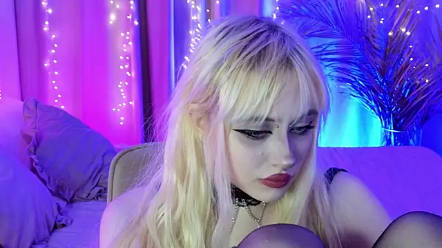Snapshot of rraffaellka chatting on 06.18.26 rraffaellka online show from 06.18.26