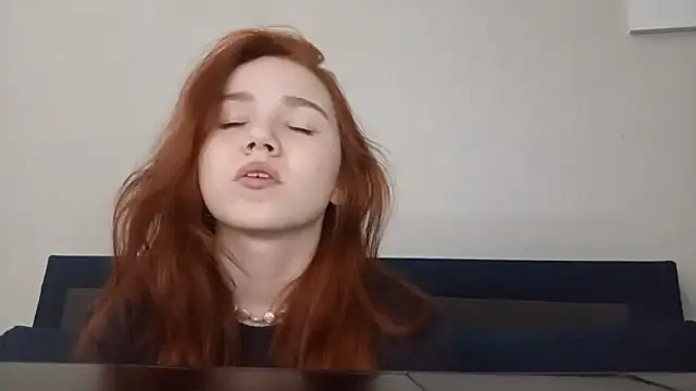 DizzyRina online show from 02.28.26