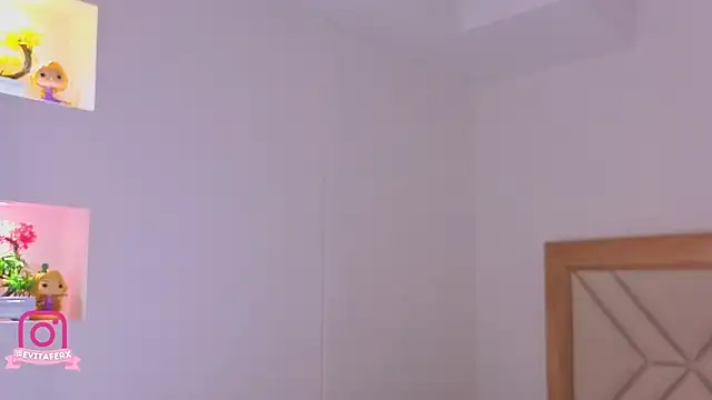 Snapshot of eva_depp_ chatting on 04.04.26 eva depp online show from 04.04.26