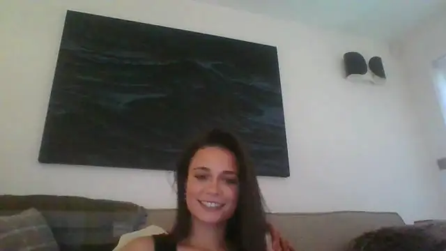 poppy-pink online show from 05.06.26