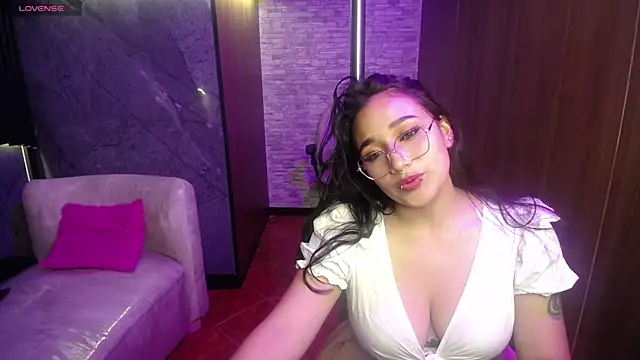 Aura cute  online show from 03.04.26