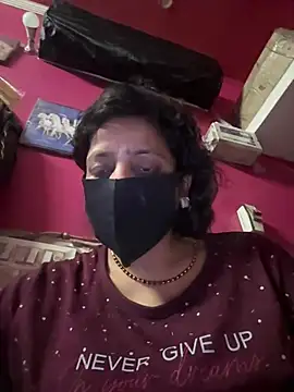 Snapshot of sweet_lips77 chatting on 02.28.26 sweet lips77 online show from 02.28.26