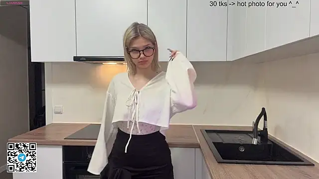 Carolini i online show from 04.21.26