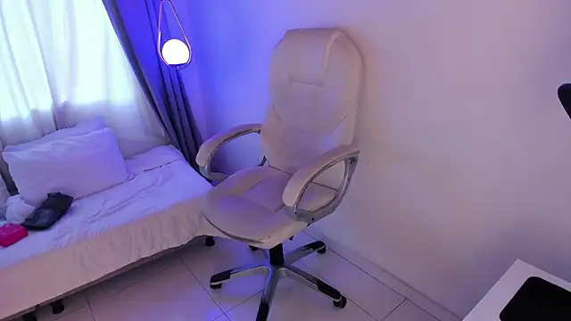 NixieSterling online show from 03.16.26