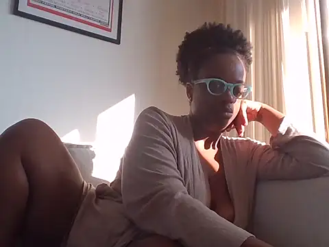 Snapshot of Writergurl69 chatting on 03.19.26 Writergurl69 online show from 03.19.26