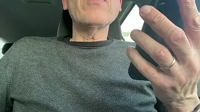 Snapshot of rotoli chatting on 03.03.26 rotoli online show from 03.03.26