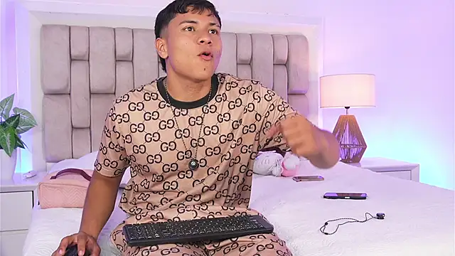 jordan thompson online show from 04.08.26