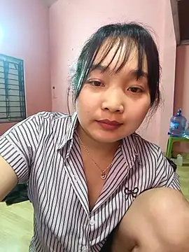 Myna5790 online show from 03.28.26