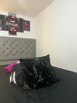 Pamela23x online show from 04.13.26