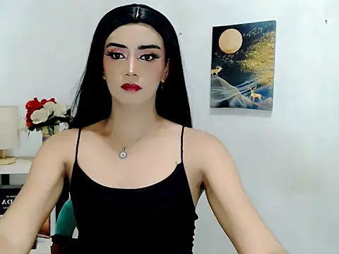 Queeny Cassandra online show from 03.28.26