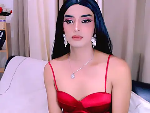 Queeny Cassandra online show from 05.30.26