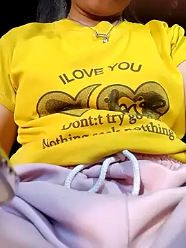 Yuka7700 online show from 04.12.26