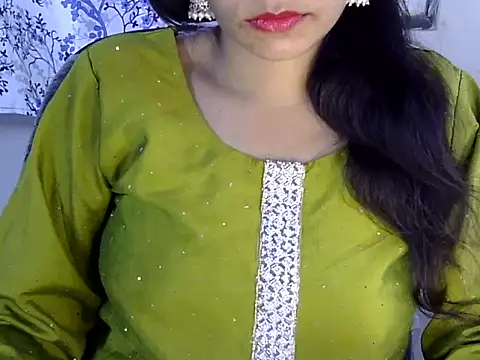 Snapshot of Neha_Sharma2 chatting on 07.11.26 Neha Sharma2 online show from 07.11.26