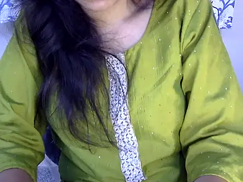 Snapshot of Neha_Sharma2 chatting on 07.28.26 Neha Sharma2 online show from 07.28.26