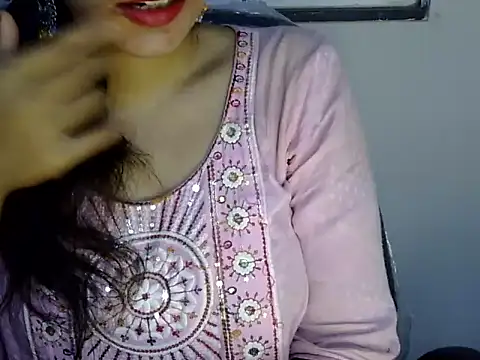 Snapshot of Neha_Sharma2 chatting on 08.07.26 Neha Sharma2 online show from 08.07.26