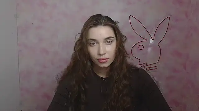 Snapshot of NikaMystic chatting on 06.16.26 NikaMystic online show from 06.16.26